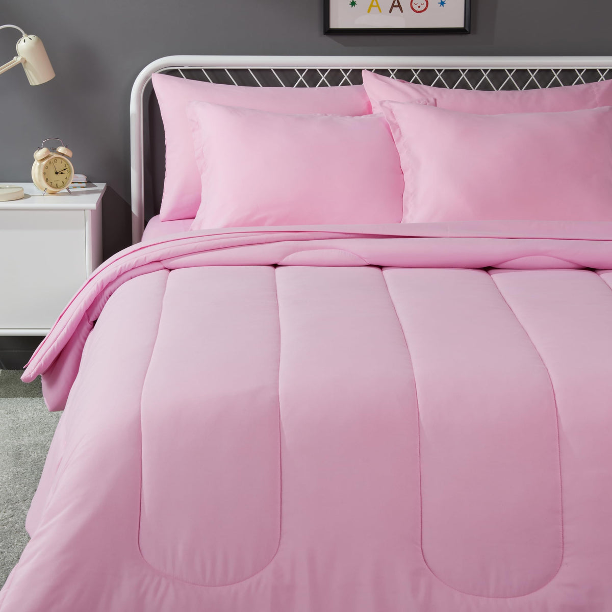 Amazon Basics 7-Piece Soft, Easy-Wash Microfiber Kid's Bed-in-a-Bag Bedding Set with Sheet and Comforter, Full/Queen, Unicorn Print