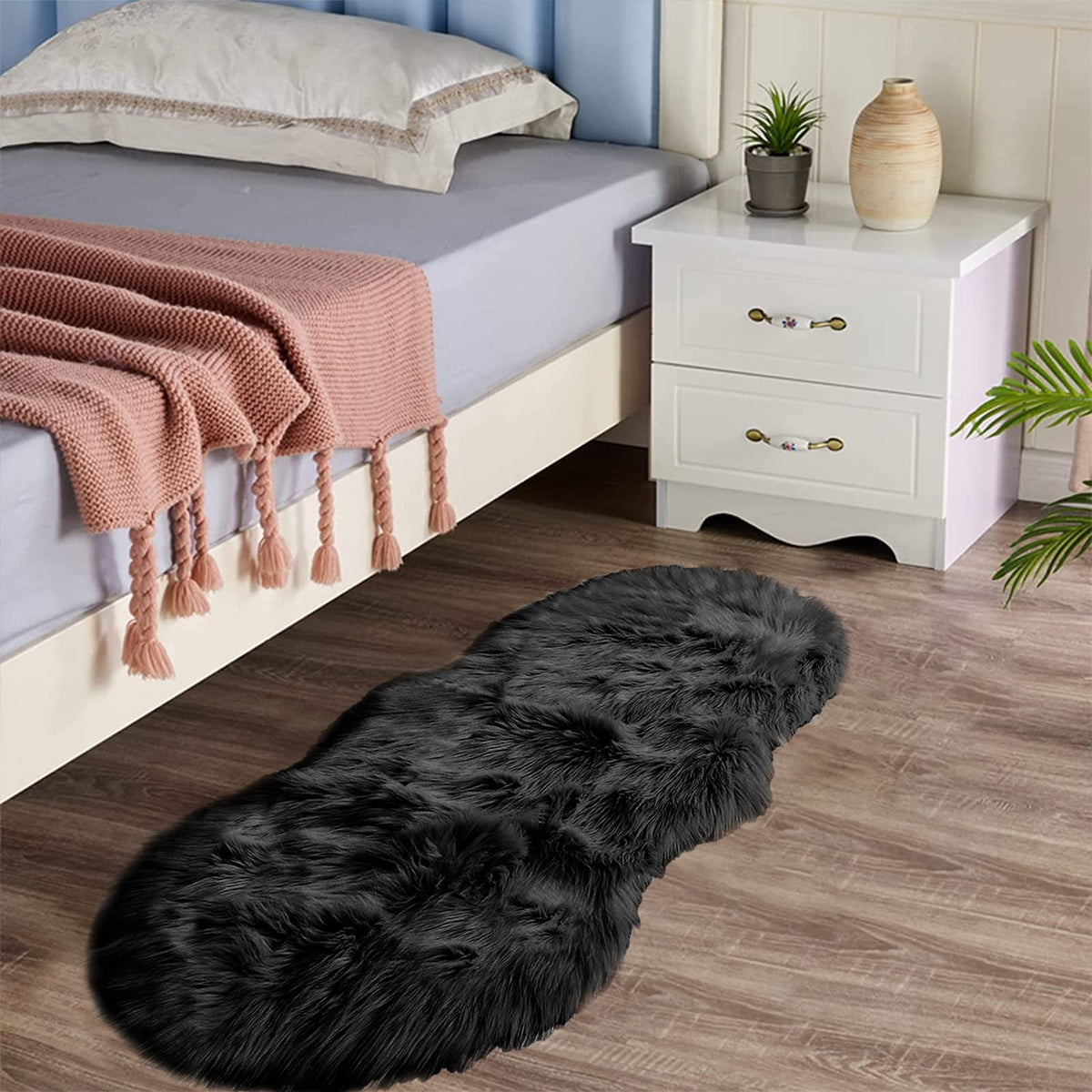 Latepis White Faux Fur Sheepskin Rug 4x6 for Living Room, Fuzzy Rugs Fluffy Washable Rug for Bedroom, Playroom, Luxury Room Decor, Rectangle