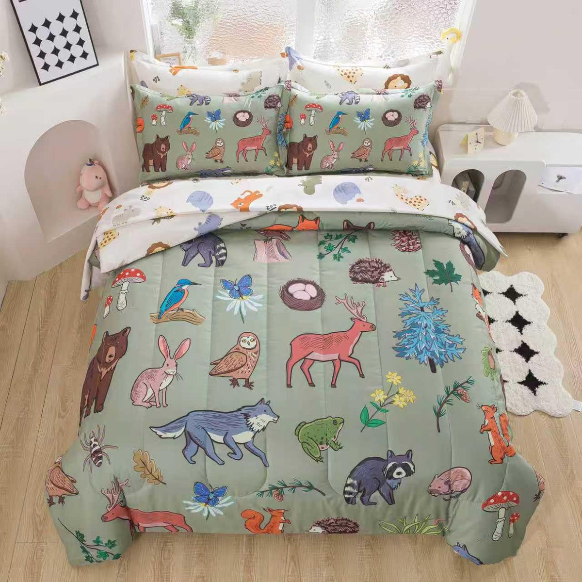 lishjekee 5Pieces Animal Comforter Twin for Kids Wild Animal Bedding Set Bed in A Bag Forest Wildlife Comforter and Sheets Set for Boys Girls Jungle Bear Wolf Deer Bed Set Home Decor