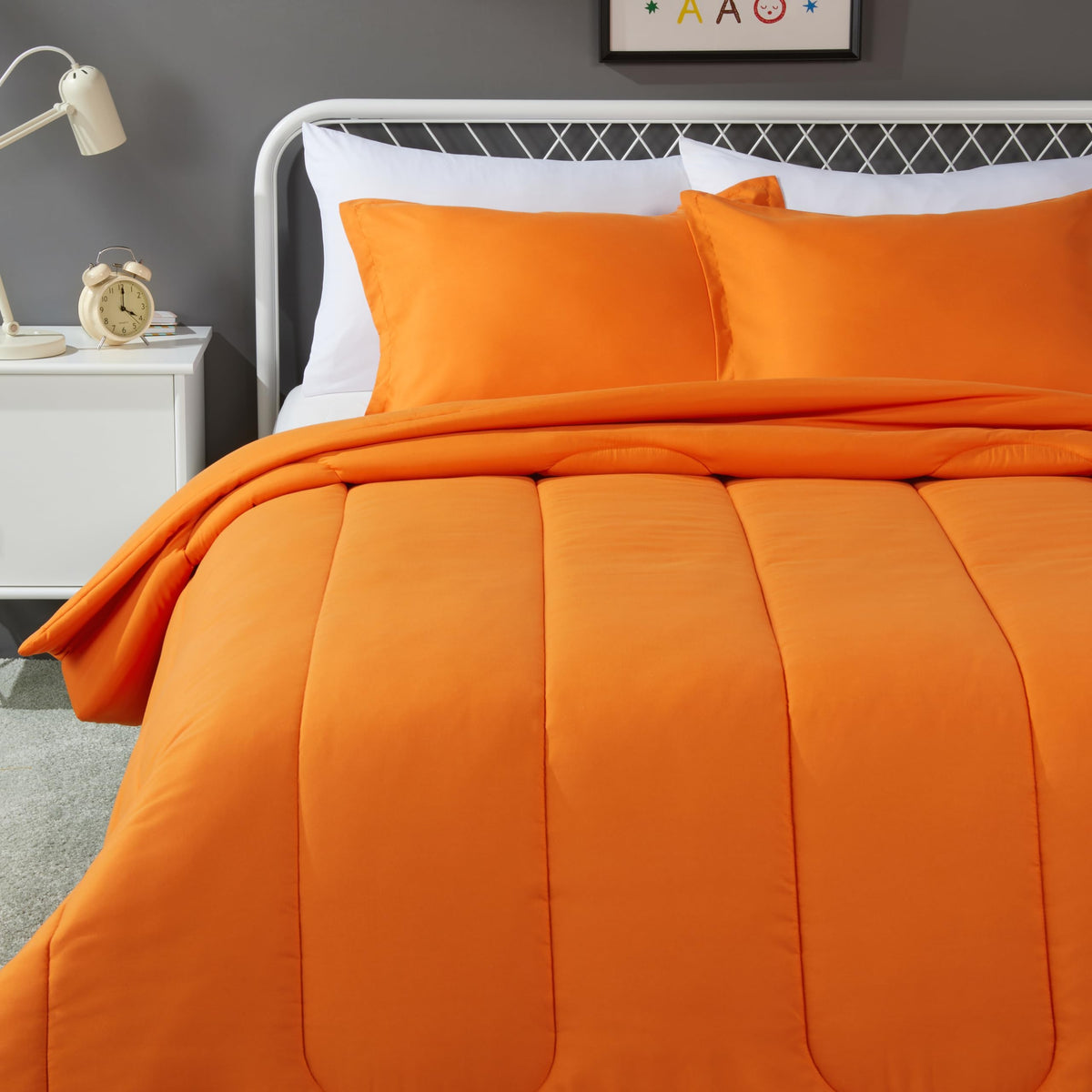 Amazon Basics 3-Piece Microfiber Kids' All Season Comforter and Pillow Sham Set, Full/Queen, Dinosaurs, Animal Print