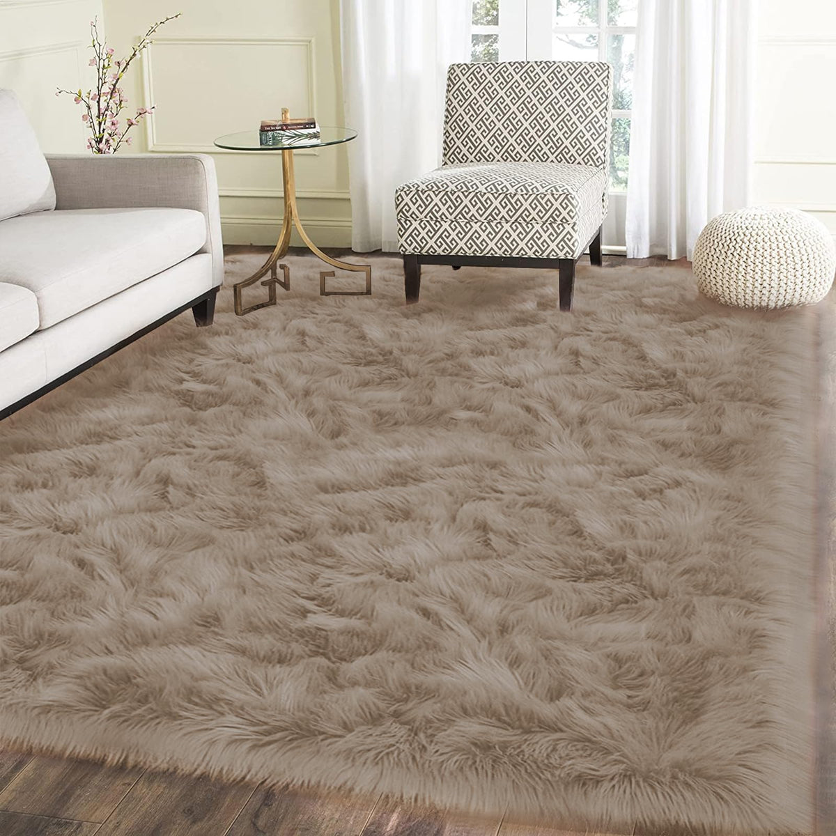 Latepis White Faux Fur Sheepskin Rug 4x6 for Living Room, Fuzzy Rugs Fluffy Washable Rug for Bedroom, Playroom, Luxury Room Decor, Rectangle