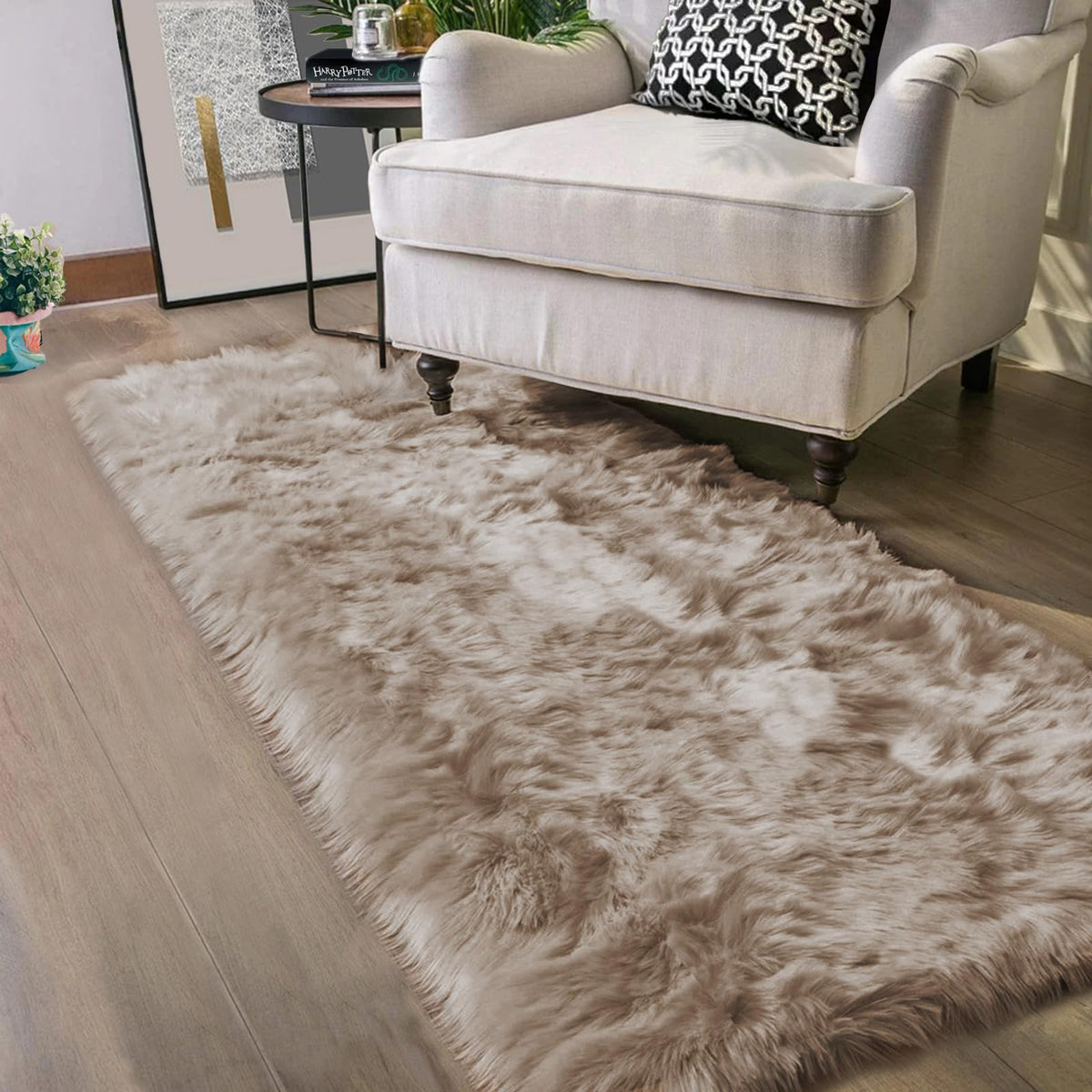 Latepis White Faux Fur Sheepskin Rug 4x6 for Living Room, Fuzzy Rugs Fluffy Washable Rug for Bedroom, Playroom, Luxury Room Decor, Rectangle