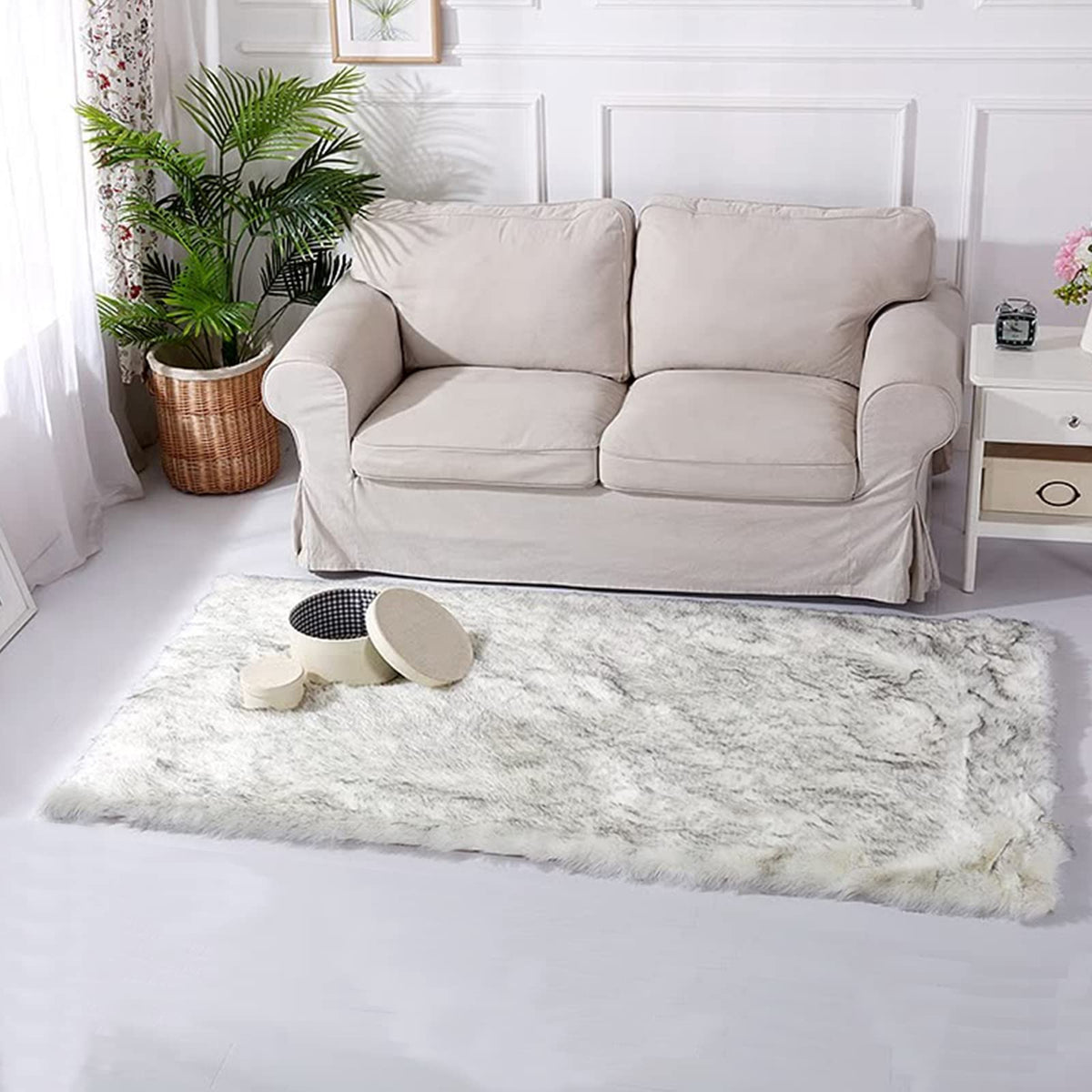 Latepis White Faux Fur Sheepskin Rug 4x6 for Living Room, Fuzzy Rugs Fluffy Washable Rug for Bedroom, Playroom, Luxury Room Decor, Rectangle
