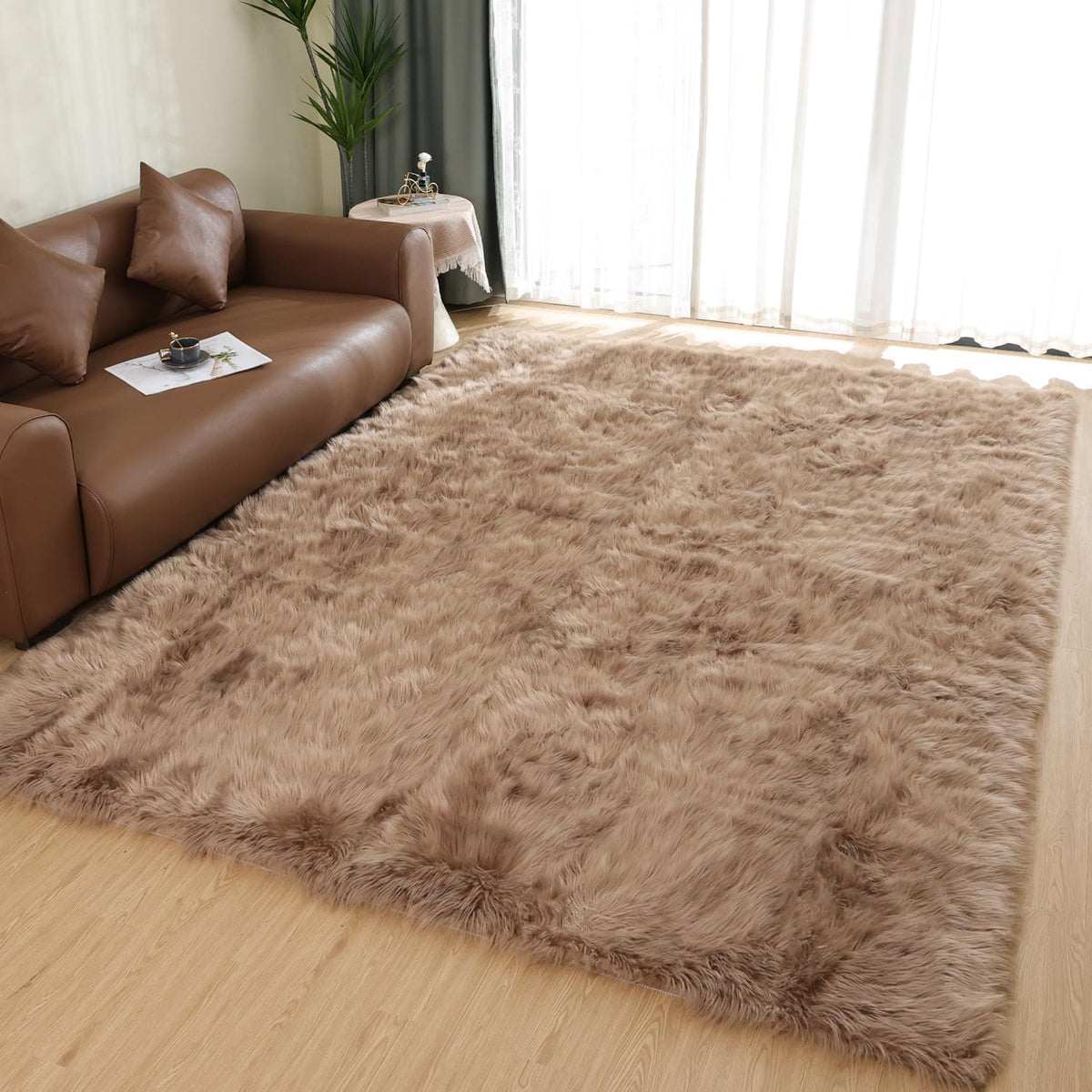 Latepis White Faux Fur Sheepskin Rug 4x6 for Living Room, Fuzzy Rugs Fluffy Washable Rug for Bedroom, Playroom, Luxury Room Decor, Rectangle