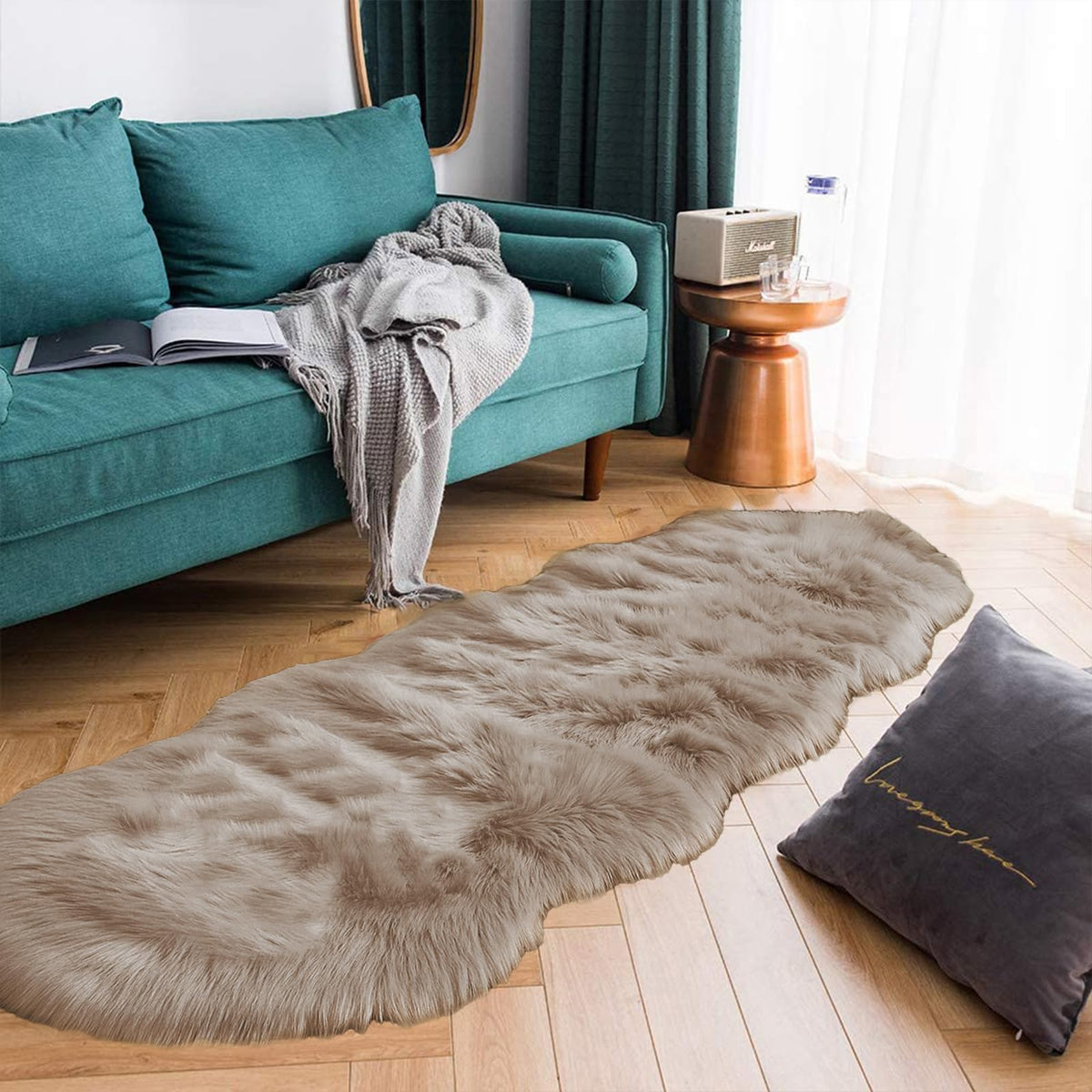 Latepis White Faux Fur Sheepskin Rug 4x6 for Living Room, Fuzzy Rugs Fluffy Washable Rug for Bedroom, Playroom, Luxury Room Decor, Rectangle