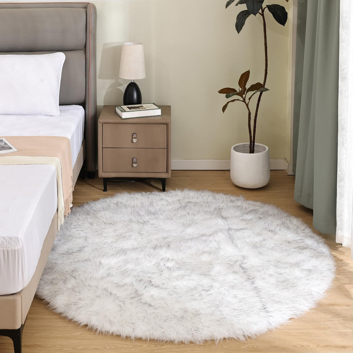 Latepis White Faux Fur Sheepskin Rug 4x6 for Living Room, Fuzzy Rugs Fluffy Washable Rug for Bedroom, Playroom, Luxury Room Decor, Rectangle