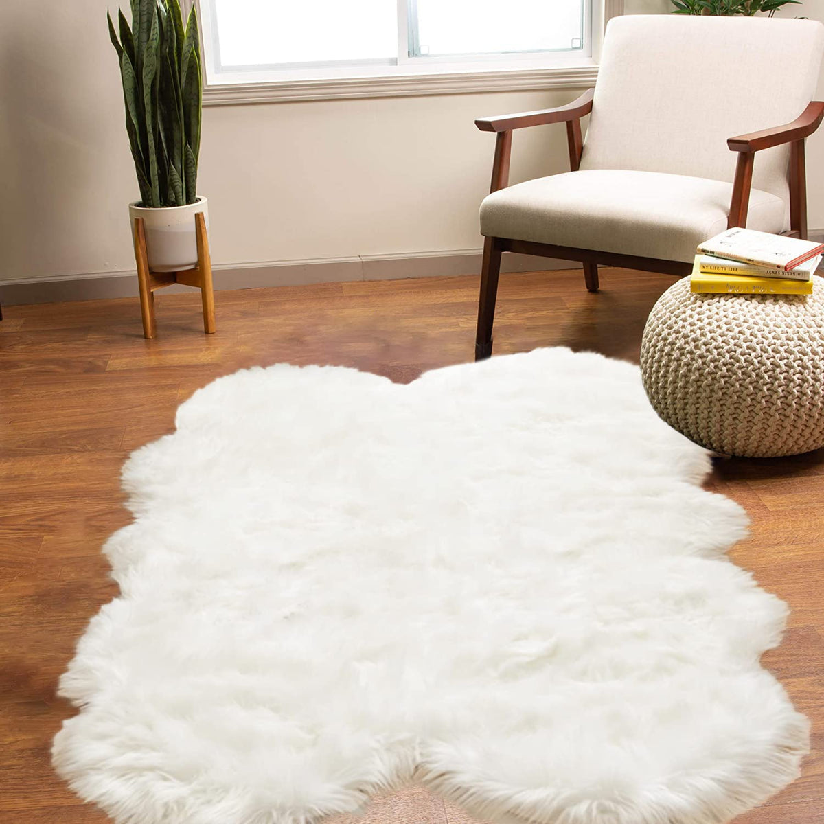 Latepis White Faux Fur Sheepskin Rug 4x6 for Living Room, Fuzzy Rugs Fluffy Washable Rug for Bedroom, Playroom, Luxury Room Decor, Rectangle