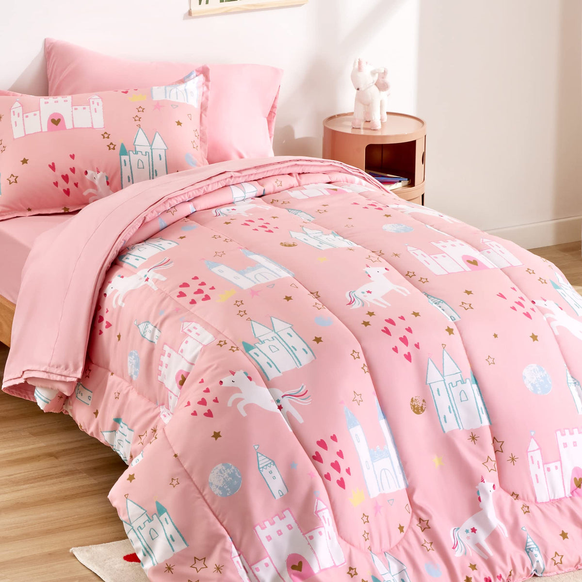 SLEEP ZONE Kids Bedding Twin Comforter Set - Super Soft & Cute Printed 2-Piece Comforter Set All Seasons for Boys, Girls, Fade Resistant, Machine Washable, Princess Castle