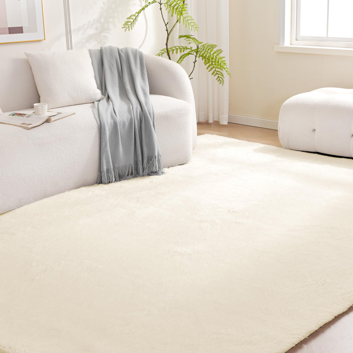 Amazon Basics Fluffy Washable Area Rug, Shaggy Carpet for Living Room, Bedroom, 4' W × 6' L, Pink