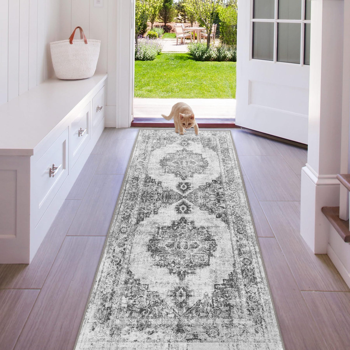 Area Rug 5x7 Vintage Rug: Washable Indoor Medallion Rugs Low Pile Distressed Floor Carpet Retro Accent Rug for Living Room Bedroom Kitchen Dining Table Home Office(Beige, 5'x7')