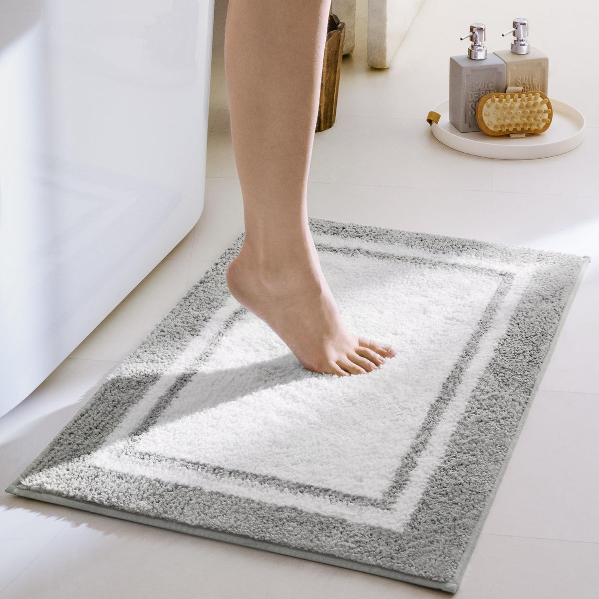 GRANNY SAYS Gray Bathroom Rug 16" x 24", Non-Slip Microfiber Bath Mat