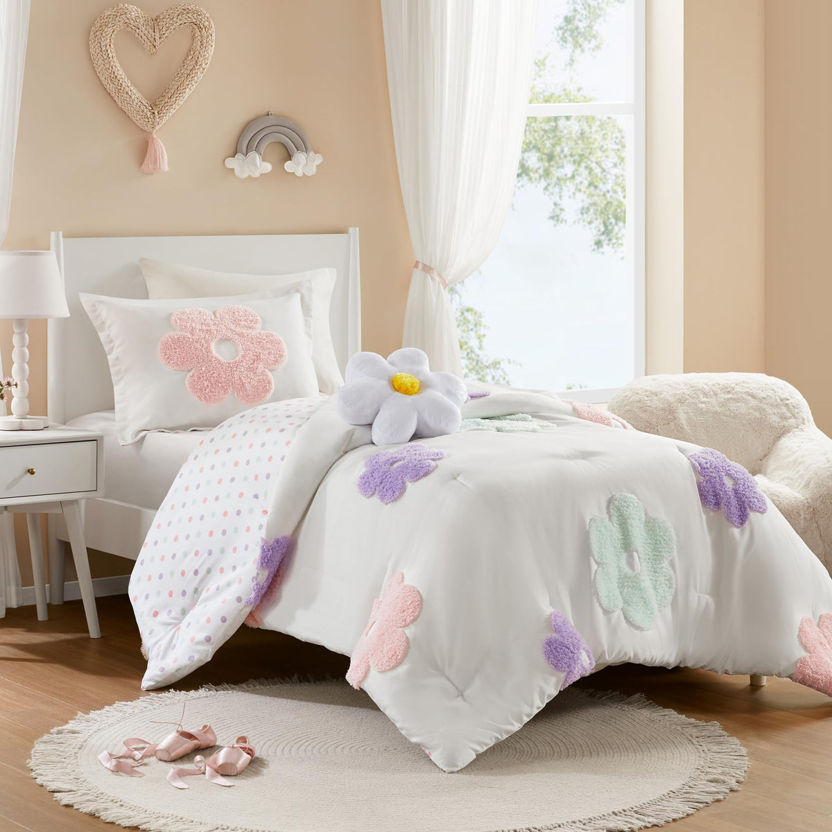 Intelligent Design Kids White Floral Queen Comforter Set for Girls, 4pc