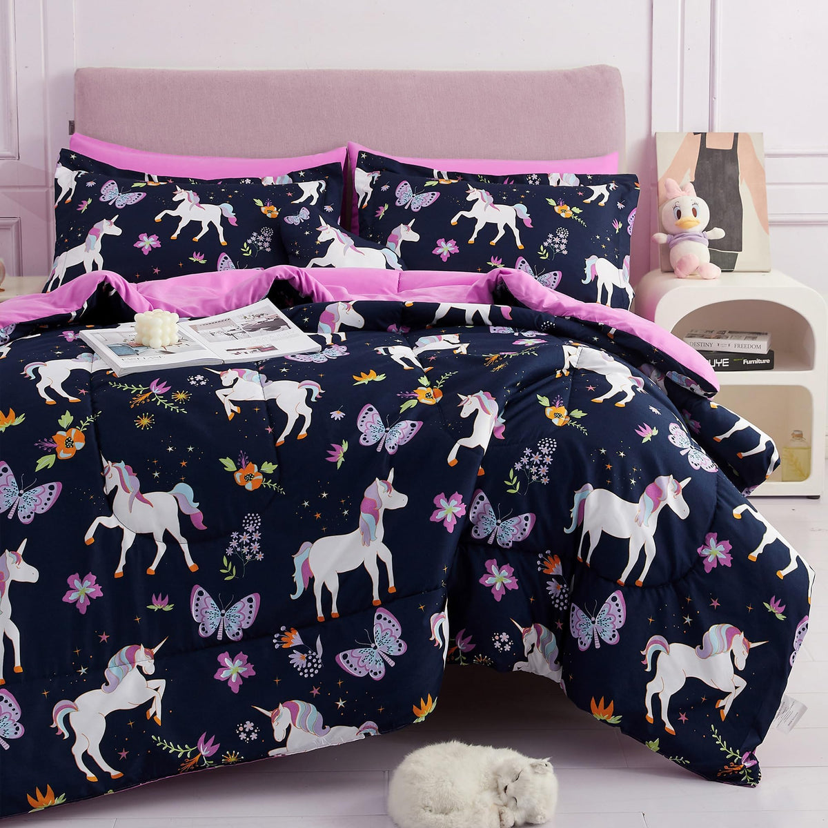 Mooreeke Kids Twin Comforter Sets for Girls 6 Pieces Pink Unicorn Bedding Set for Teens Soft Microfiber Kids Bed in A Bag with Comforter, Sheet Set, Shams and Decorative Toy Pillow All Season