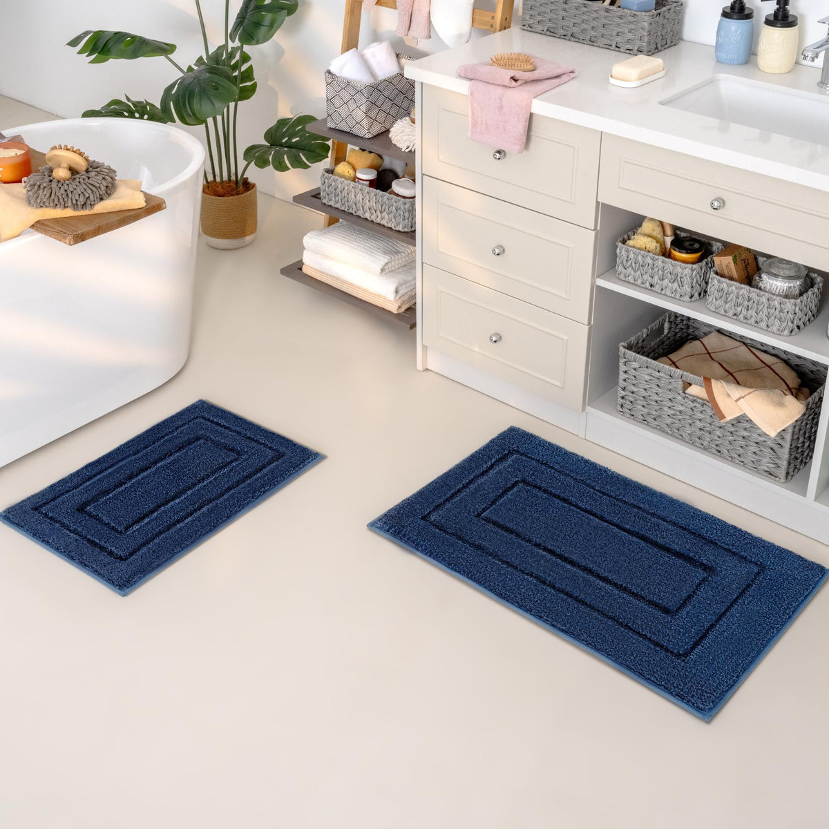 GRANNY SAYS Gray Bathroom Rug 16" x 24", Non-Slip Microfiber Bath Mat