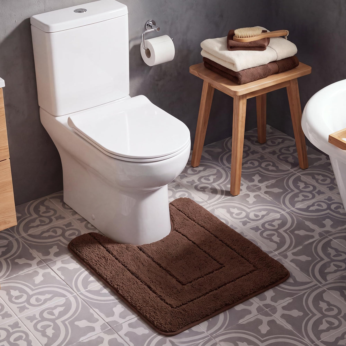 GRANNY SAYS Gray Bathroom Rug 16" x 24", Non-Slip Microfiber Bath Mat