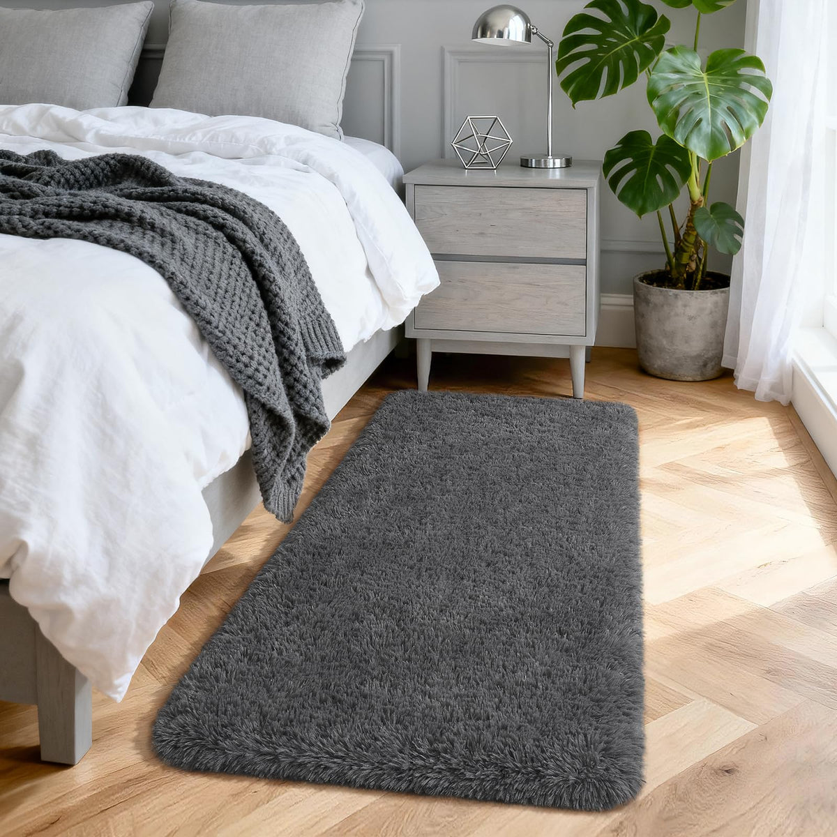 Merelax Soft Area Rug for Livingroom Bedroom, Machine Washable 4x6 Black Rugs Fluffy Shaggy Bedside Rug, Non Slip Indoor Carpet for Nursery Kids Room Home Decor Aesthetic