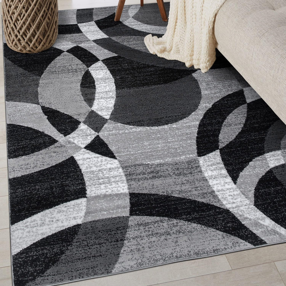 Rugshop Overlapping Circles Modern Geometric Area Rug Red 7'10" x 10'2"