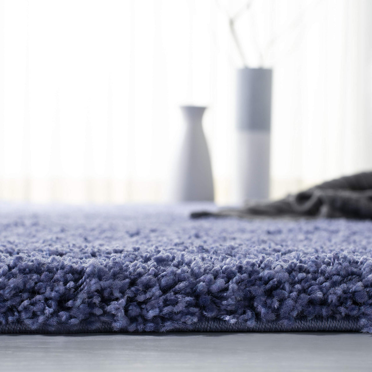 SAFAVIEH Area Rug 4x6 - California Shag Collection - Ivory, Non-Shedding & Easy to Clean, Ultra Plush Thick Pile, Ideal for Living Room, Bedroom, Dining Space (SG151-1212)