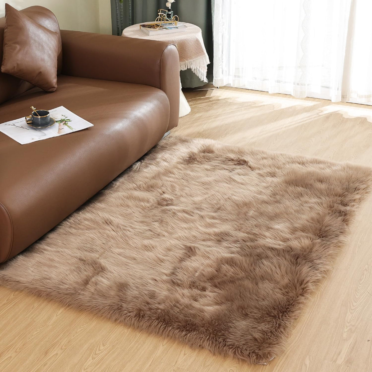 Latepis White Faux Fur Sheepskin Rug 4x6 for Living Room, Fuzzy Rugs Fluffy Washable Rug for Bedroom, Playroom, Luxury Room Decor, Rectangle
