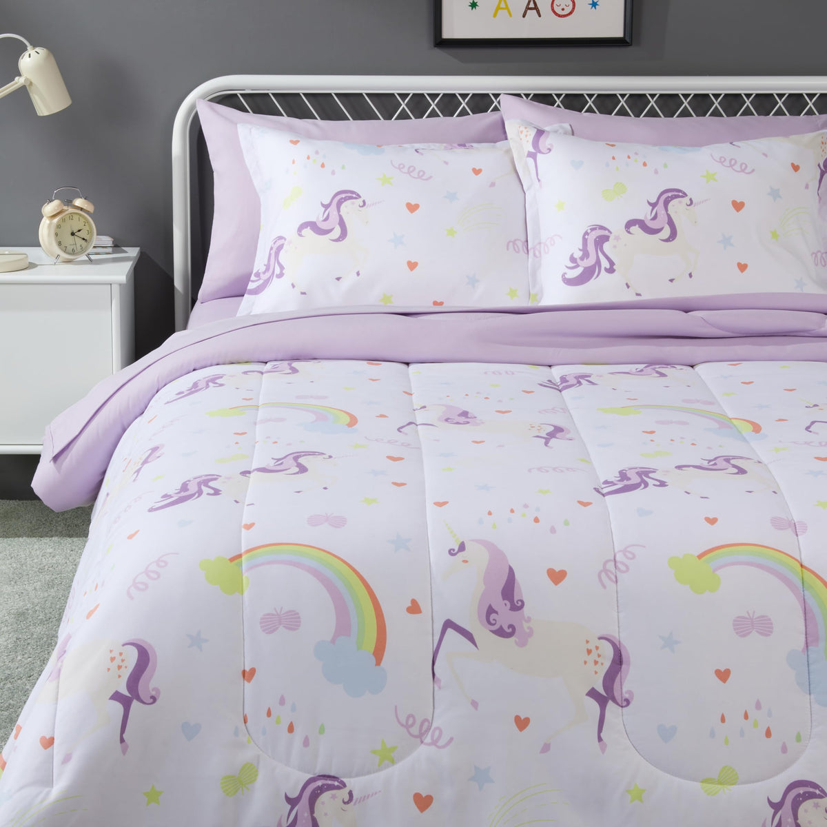Amazon Basics 7-Piece Soft, Easy-Wash Microfiber Kid's Bed-in-a-Bag Bedding Set with Sheet and Comforter, Full/Queen, Unicorn Print