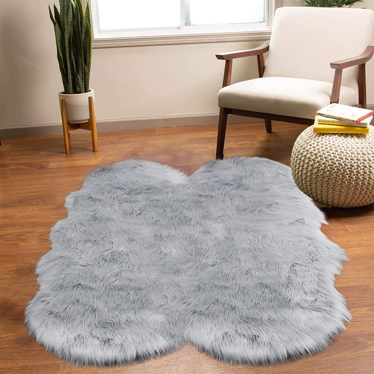 Latepis White Faux Fur Sheepskin Rug 4x6 for Living Room, Fuzzy Rugs Fluffy Washable Rug for Bedroom, Playroom, Luxury Room Decor, Rectangle