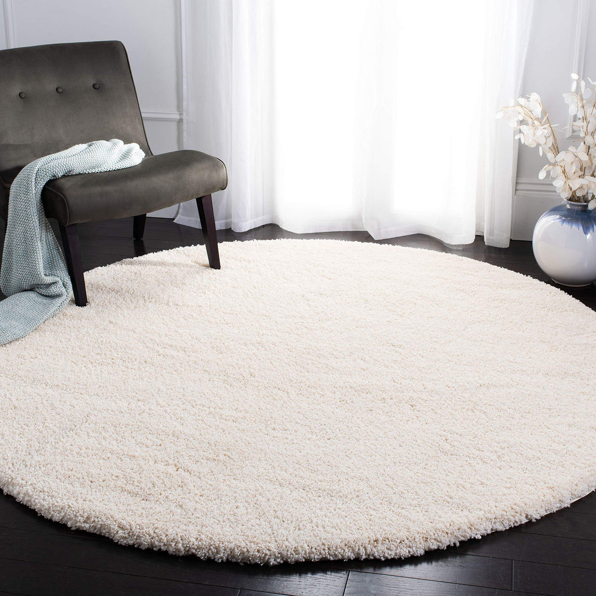 SAFAVIEH Area Rug 4x6 - California Shag Collection - Ivory, Non-Shedding & Easy to Clean, Ultra Plush Thick Pile, Ideal for Living Room, Bedroom, Dining Space (SG151-1212)