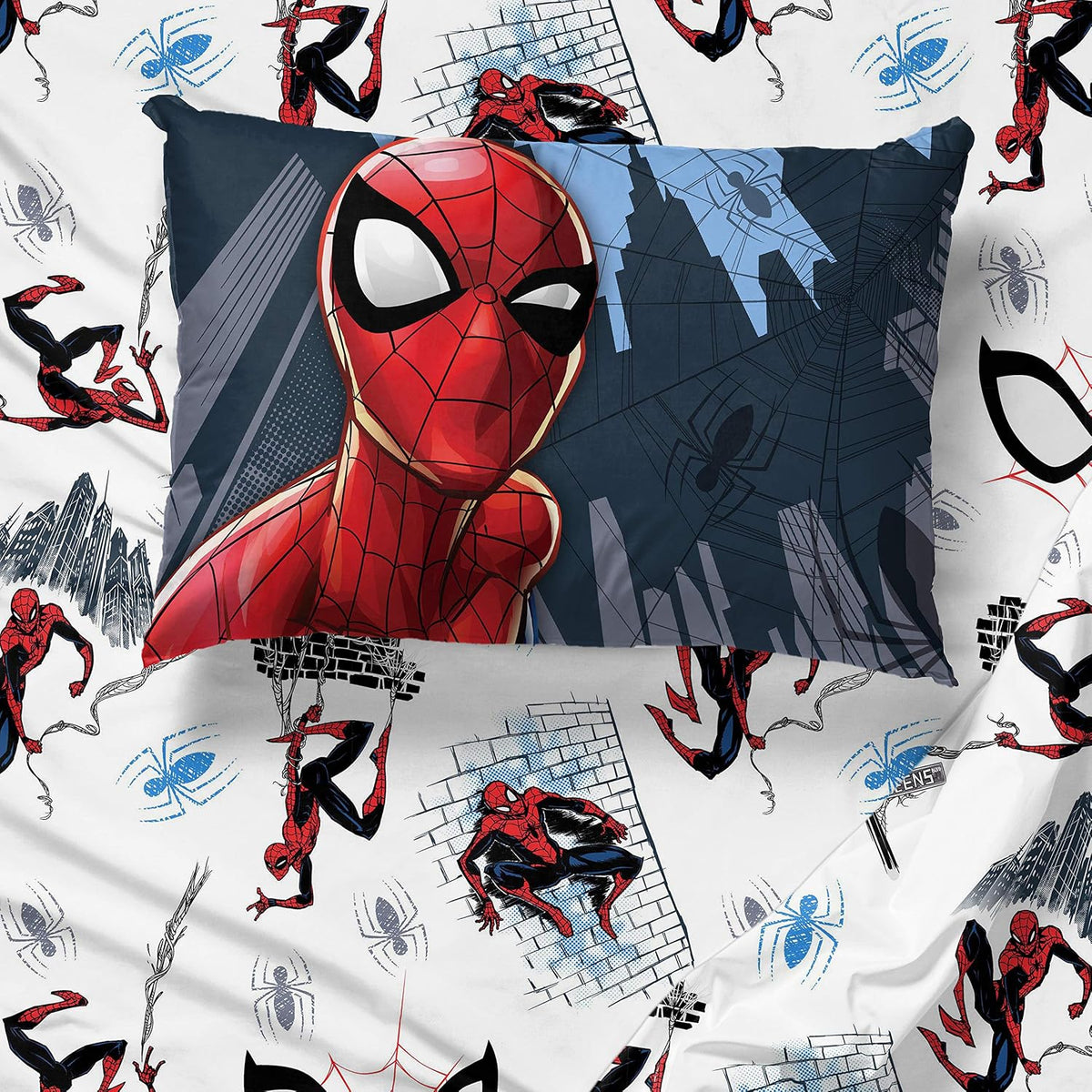 Marvel Spiderman Twin Comforter Set 4 Piece Kids Bedding for Boys, Multi