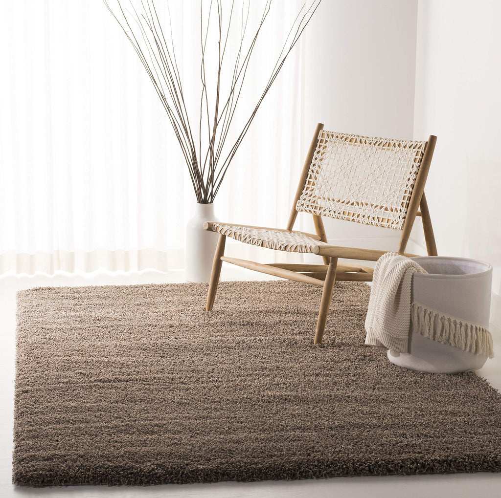 SAFAVIEH Area Rug 4x6 - California Shag Collection - Ivory, Non-Shedding & Easy to Clean, Ultra Plush Thick Pile, Ideal for Living Room, Bedroom, Dining Space (SG151-1212)