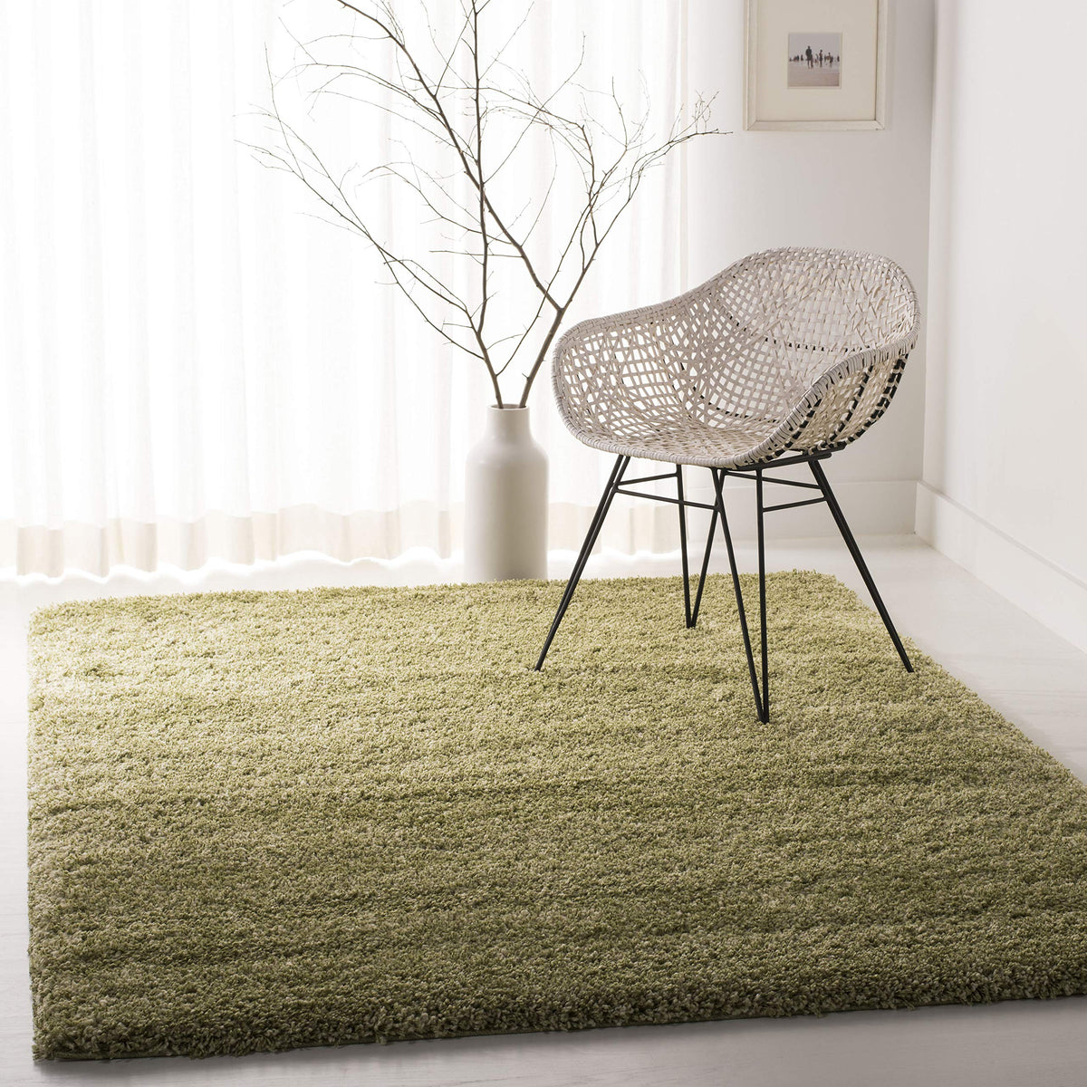 SAFAVIEH Area Rug 4x6 - California Shag Collection - Ivory, Non-Shedding & Easy to Clean, Ultra Plush Thick Pile, Ideal for Living Room, Bedroom, Dining Space (SG151-1212)