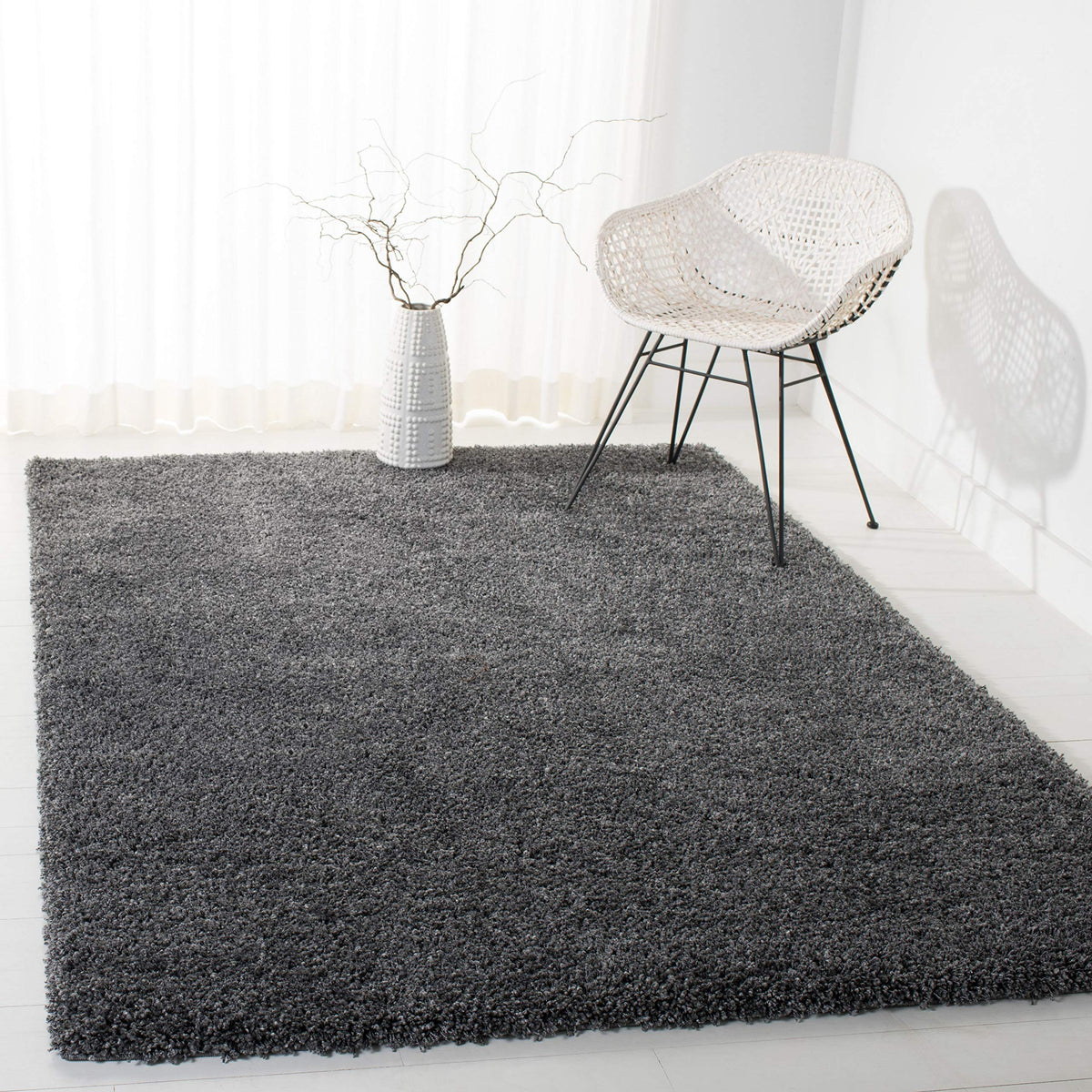 SAFAVIEH Area Rug 4x6 - California Shag Collection - Ivory, Non-Shedding & Easy to Clean, Ultra Plush Thick Pile, Ideal for Living Room, Bedroom, Dining Space (SG151-1212)