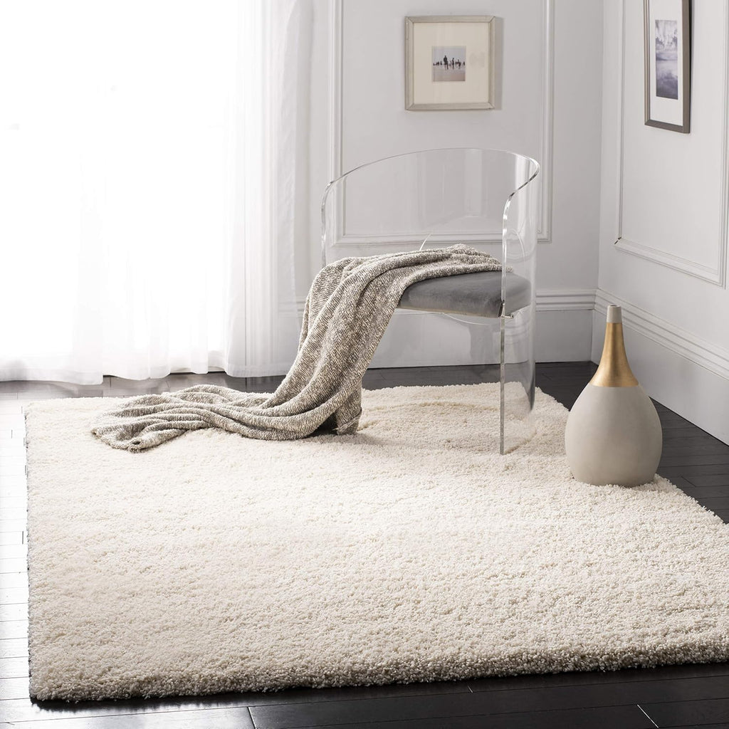 SAFAVIEH Area Rug 4x6 - California Shag Collection - Ivory, Non-Shedding & Easy to Clean, Ultra Plush Thick Pile, Ideal for Living Room, Bedroom, Dining Space (SG151-1212)