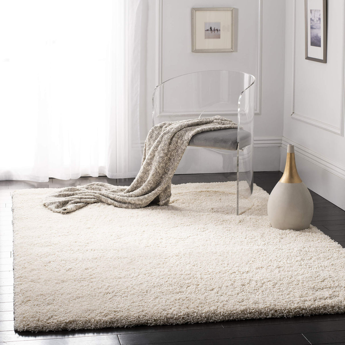 SAFAVIEH Area Rug 4x6 - California Shag Collection - Ivory, Non-Shedding & Easy to Clean, Ultra Plush Thick Pile, Ideal for Living Room, Bedroom, Dining Space (SG151-1212)