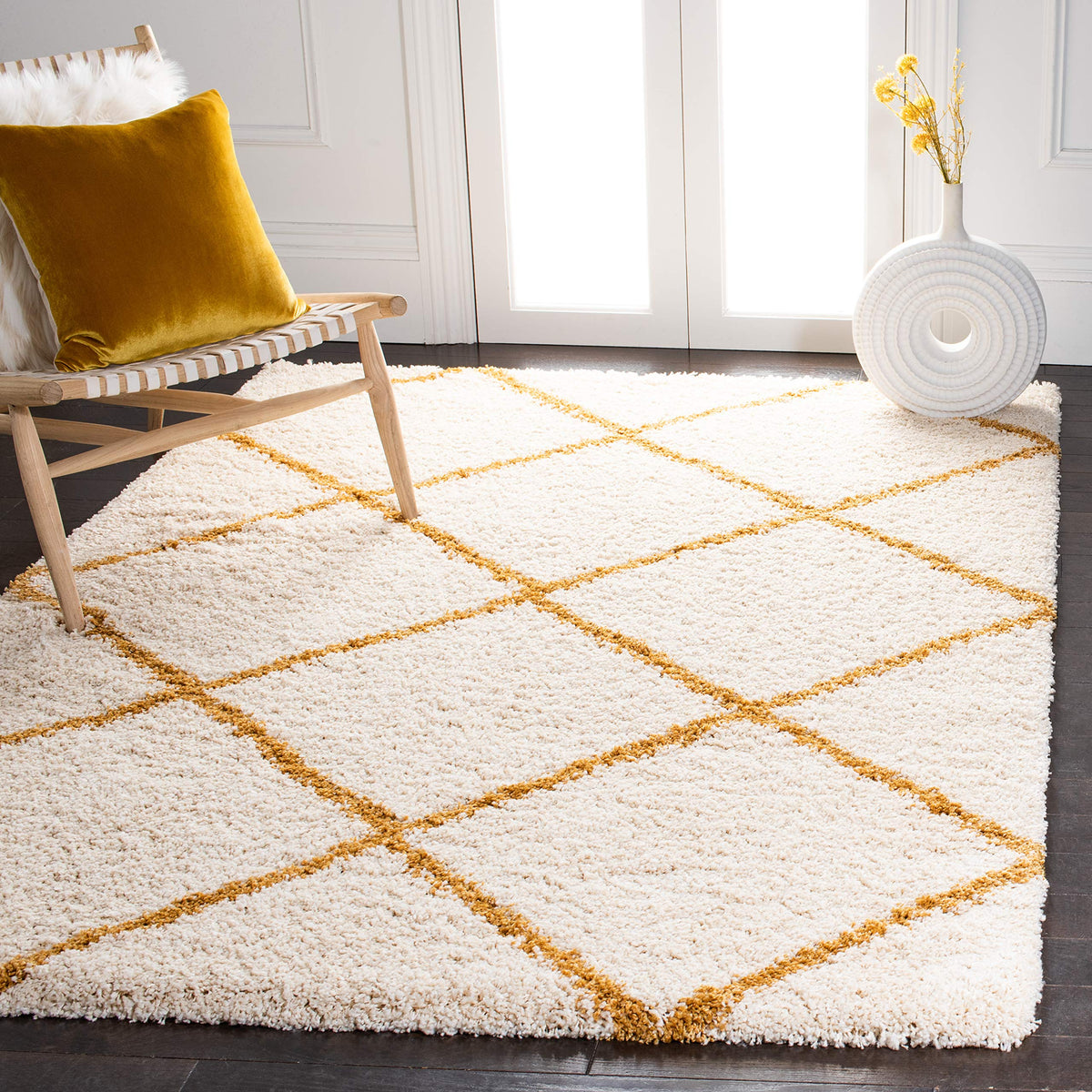 SAFAVIEH Hudson Shag Accent Rug 3'x5', Soft Plush Grey & Beige SGH281J