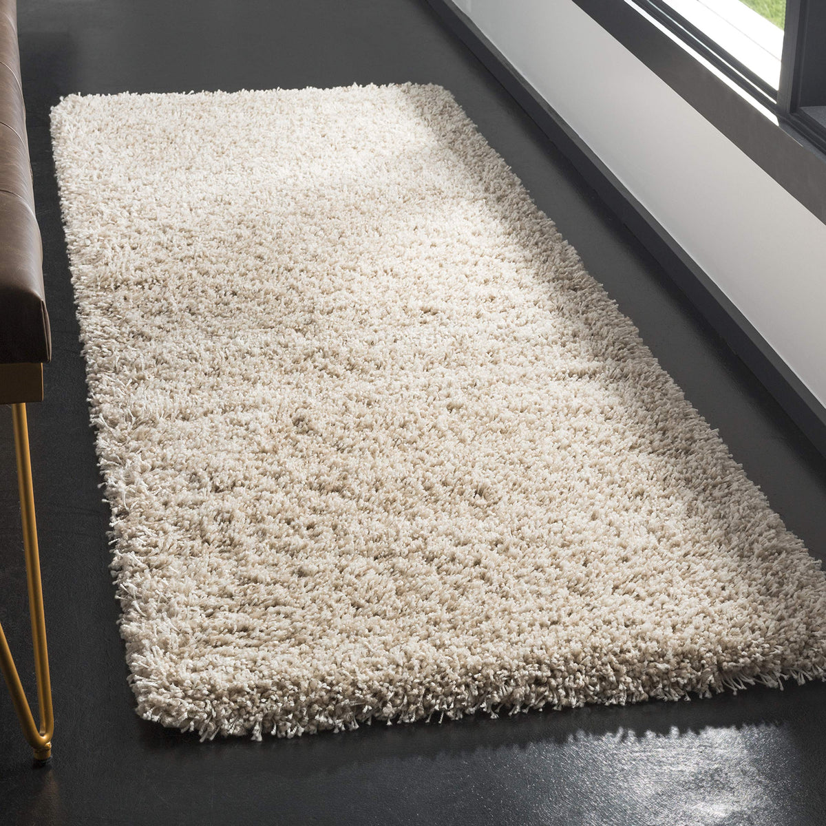 SAFAVIEH Area Rug 4x6 - California Shag Collection - Ivory, Non-Shedding & Easy to Clean, Ultra Plush Thick Pile, Ideal for Living Room, Bedroom, Dining Space (SG151-1212)