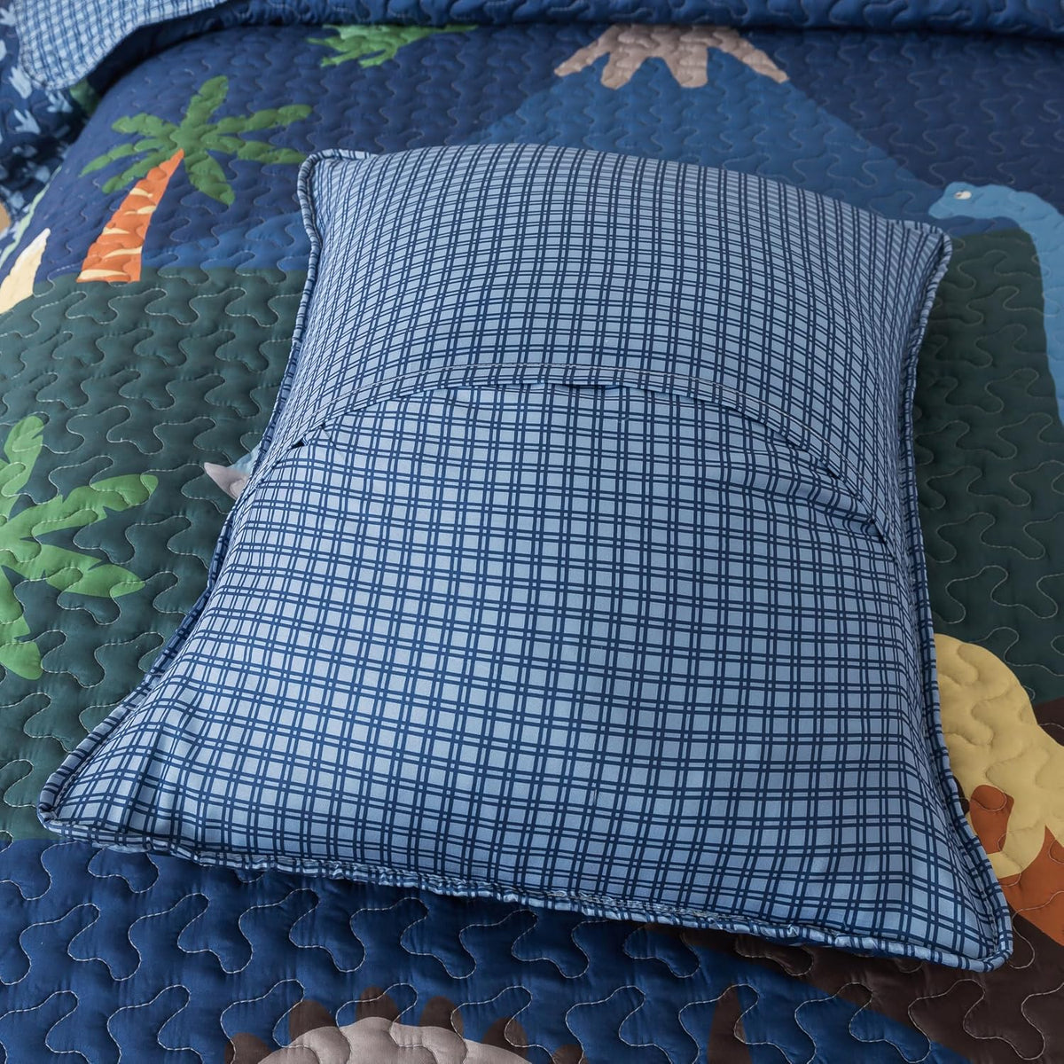Soul & Lane - Dinosaur Quilt Set, Kids Dino Bedding, Twin with 1 Sham