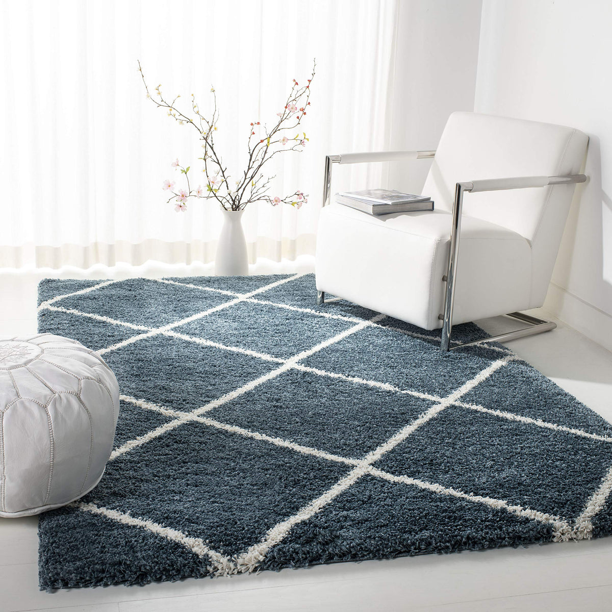 SAFAVIEH Hudson Shag Accent Rug 3'x5', Soft Plush Grey & Beige SGH281J