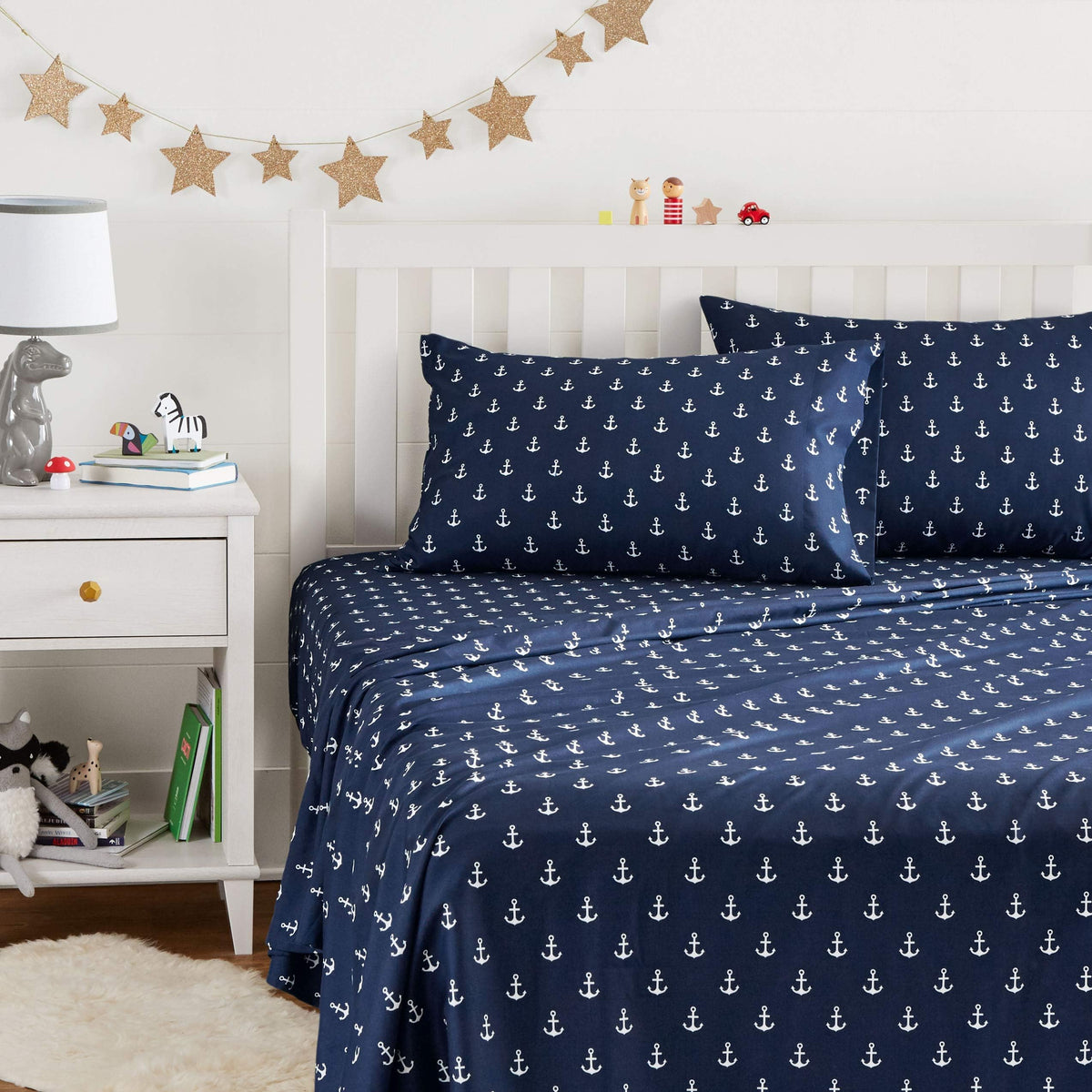 Amazon Basics Kid's Soft Easy-Wash Microfiber 3-Piece Sheet Set, Machine Washable, Twin, Navy Galaxy