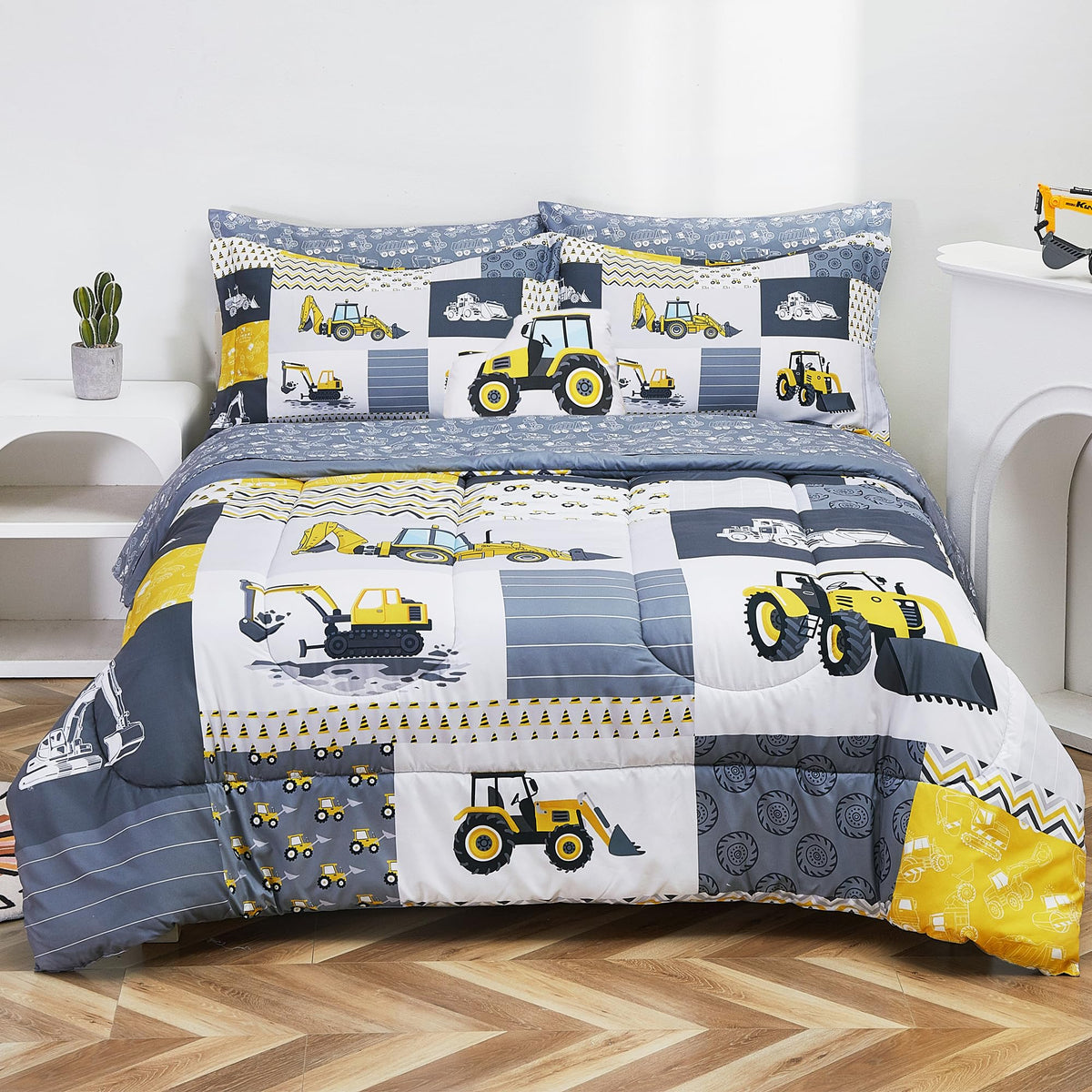 Mooreeke Kids Twin Comforter Sets for Boys 6 Pieces Truck Blue Bedding Set for Teens Soft Microfiber Kids Bed in A Bag with Comforter, Sheet Set, Shams and Decorative Toy Pillow All Season