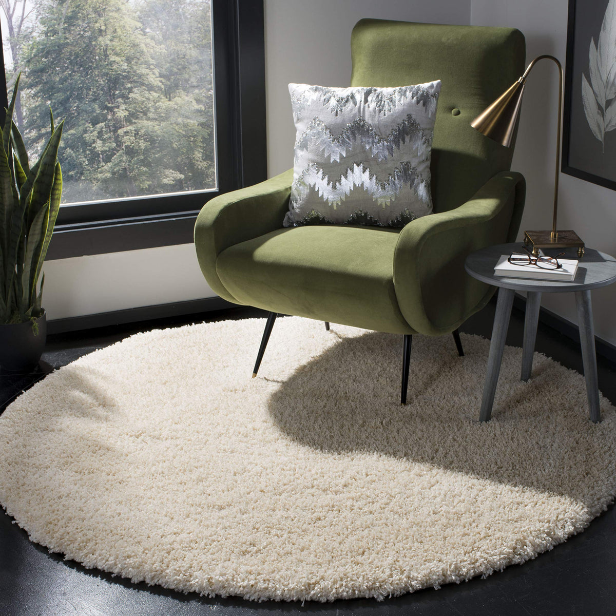 SAFAVIEH Area Rug 4x6 - California Shag Collection - Ivory, Non-Shedding & Easy to Clean, Ultra Plush Thick Pile, Ideal for Living Room, Bedroom, Dining Space (SG151-1212)