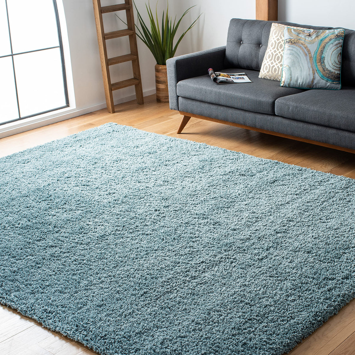 SAFAVIEH Area Rug 4x6 - California Shag Collection - Ivory, Non-Shedding & Easy to Clean, Ultra Plush Thick Pile, Ideal for Living Room, Bedroom, Dining Space (SG151-1212)