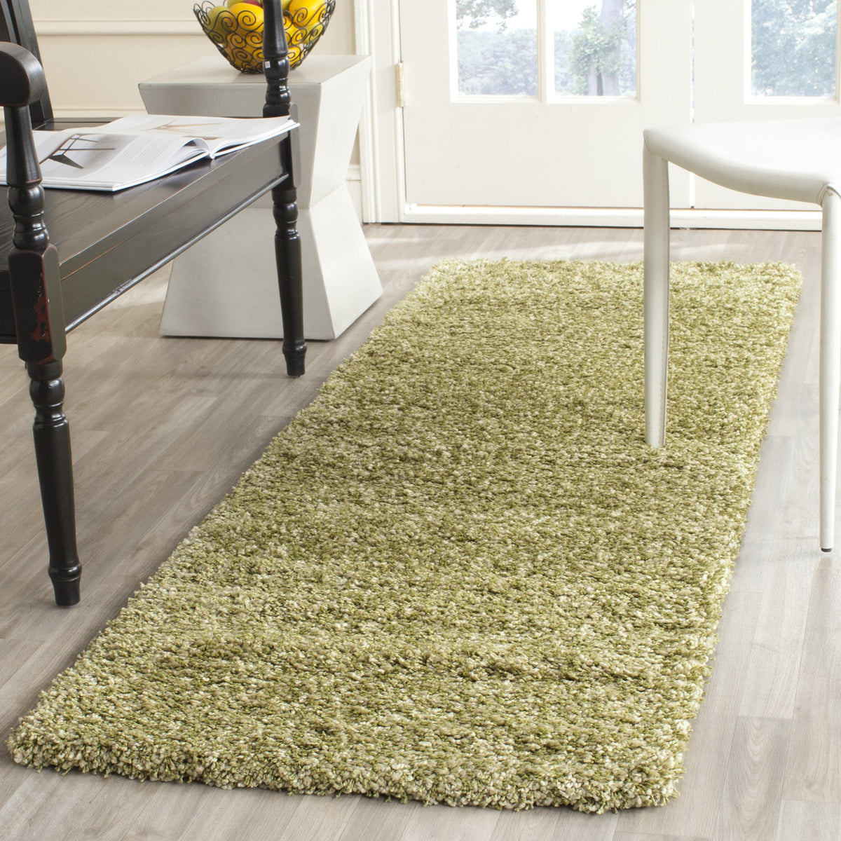 SAFAVIEH Area Rug 4x6 - California Shag Collection - Ivory, Non-Shedding & Easy to Clean, Ultra Plush Thick Pile, Ideal for Living Room, Bedroom, Dining Space (SG151-1212)