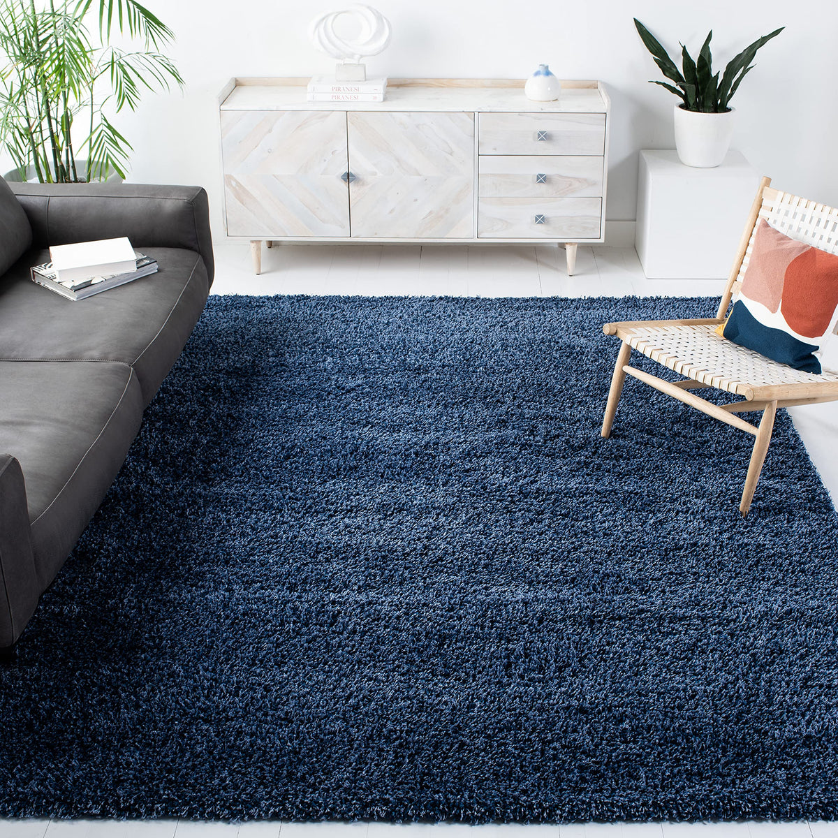 SAFAVIEH Area Rug 4x6 - California Shag Collection - Ivory, Non-Shedding & Easy to Clean, Ultra Plush Thick Pile, Ideal for Living Room, Bedroom, Dining Space (SG151-1212)